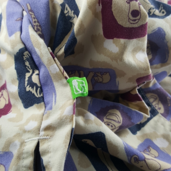 Health Pro Scrubs Child Care Exotic Animals (XS) - Picture 8 of 9